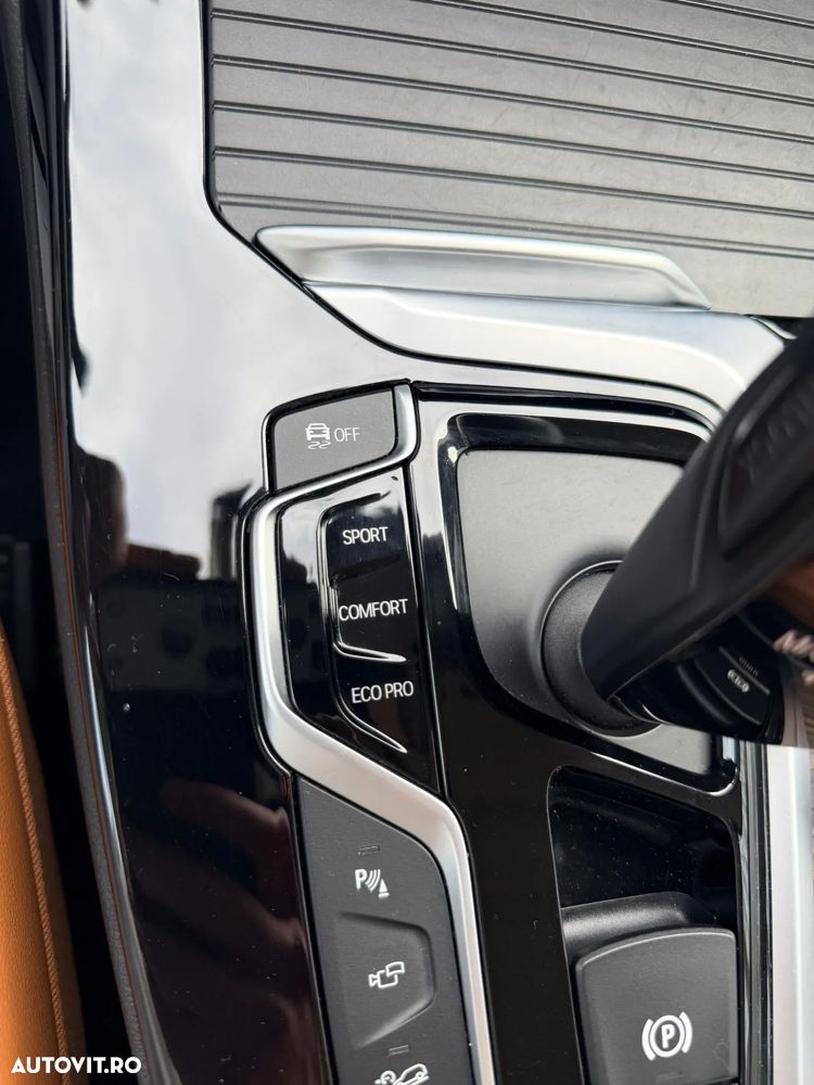 BMW X3 xDrive30i Aut. Luxury Line - 30