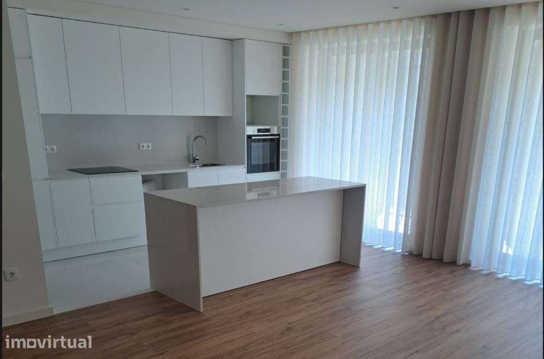 Apartamento T2 C/ Garagem Fechada - Grande imagem: 5/14