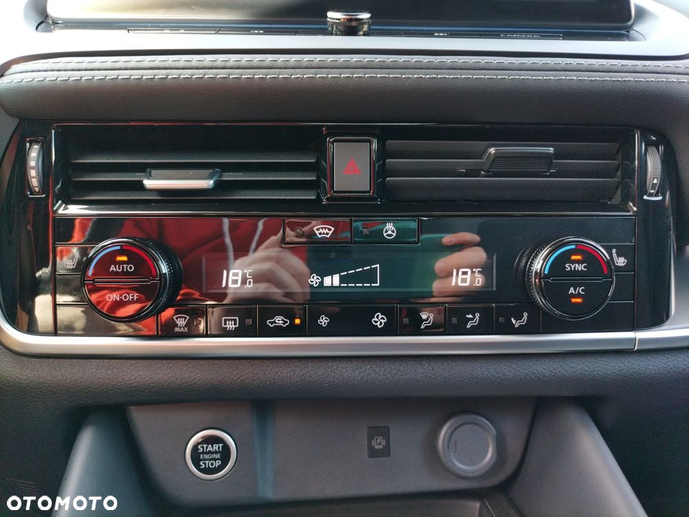 Nissan Qashqai 1.3 DIG-T MHEV N-Connecta Xtronic - 13