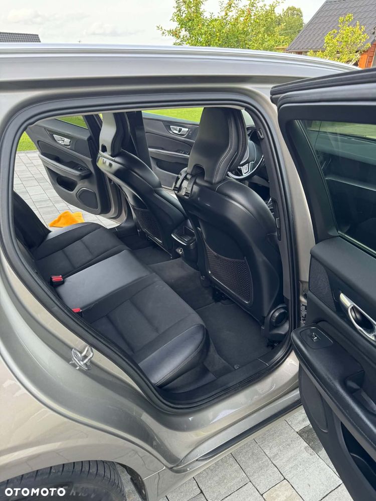 Volvo V60 D3 AWD Momentum - 7