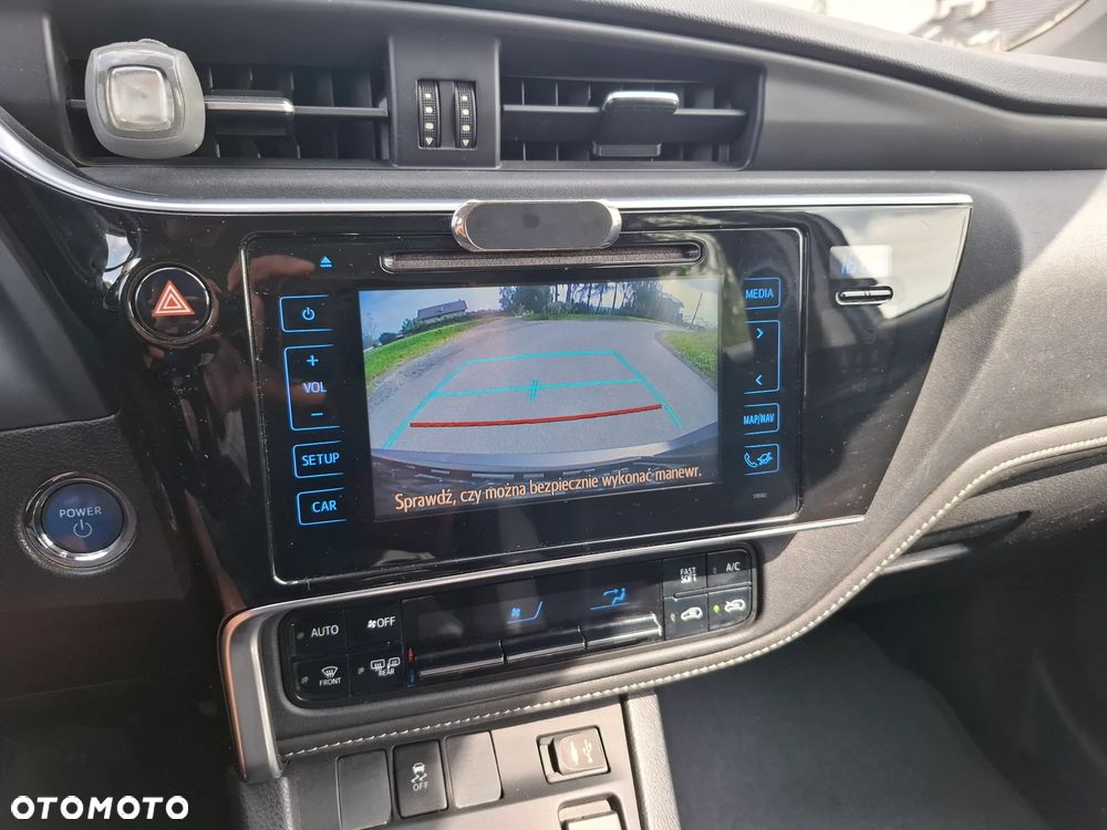 Toyota Auris - 24