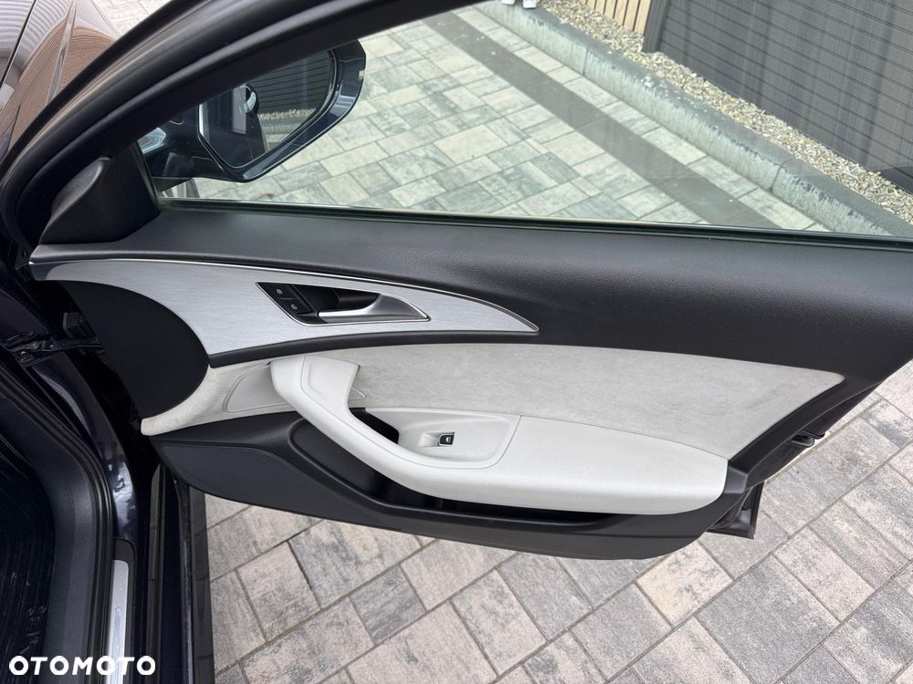 Audi A6 Avant 3.0 TDI quattro S tronic - 15