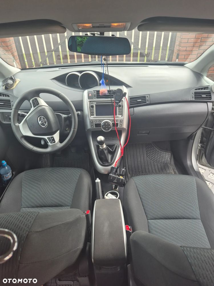 Toyota Verso - 16