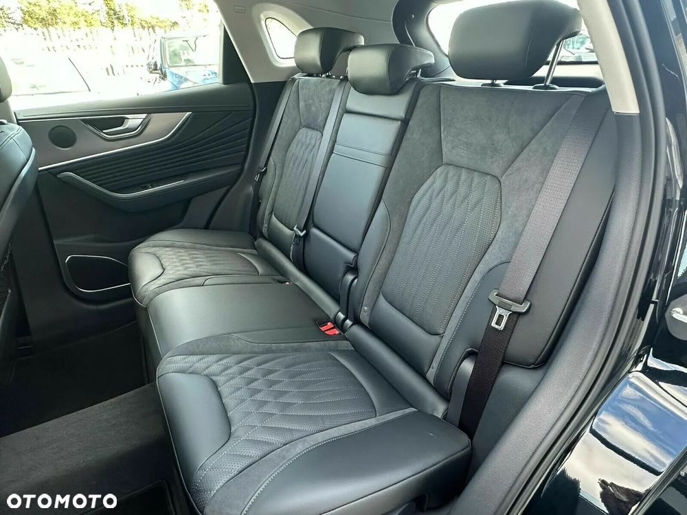 Hongqi HS5 2.0T Executive AWD - 21
