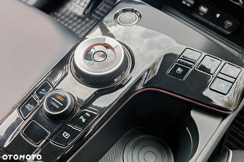 Kia Sportage 1.6 T-GDI HEV GT Line 4WD - 24