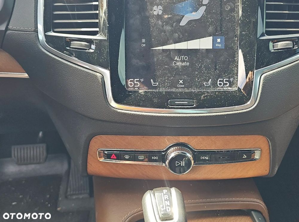 Volvo XC 90 - 13