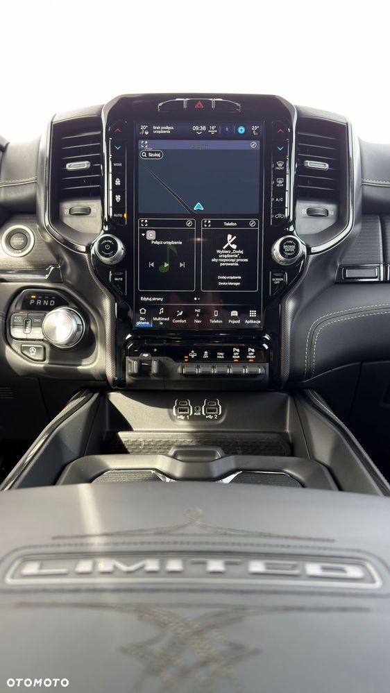 RAM 1500 Crew Cab Longbed Longhorn - 26