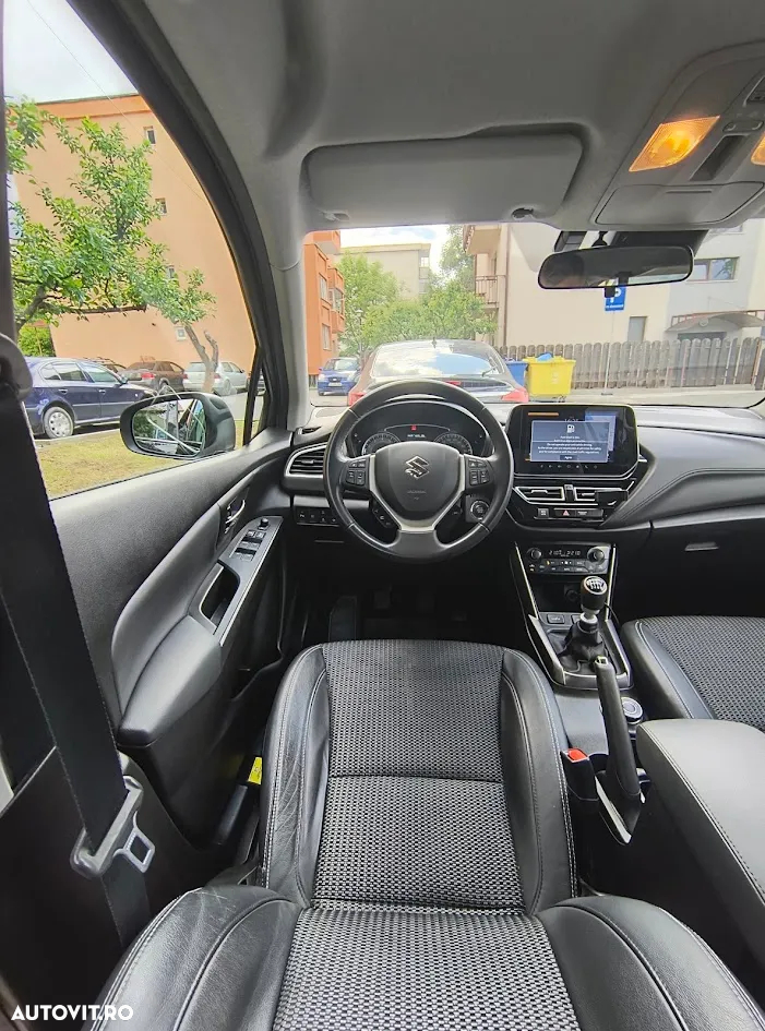 Suzuki SX4 S-Cross - 12