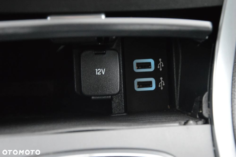 Ford S-Max - 34