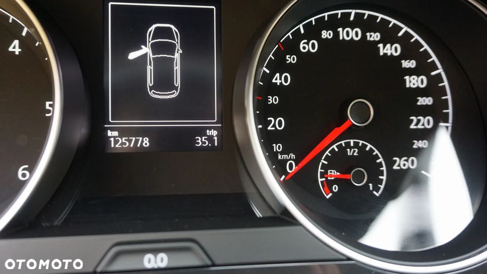 Volkswagen Golf - 4