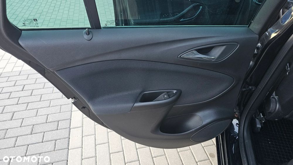 Opel Astra - 10