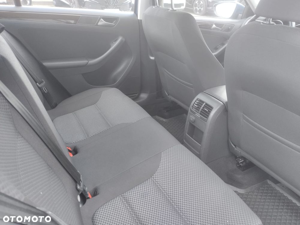 Volkswagen Jetta 1.4 TSI BMT Comfortline - 10