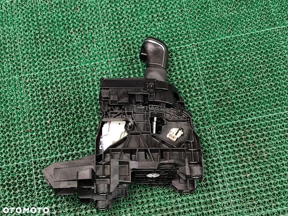 TOYOTA YARIS 1.5i Aut 19-24r Lewarek Wybierak Zmiany Biegów - 6