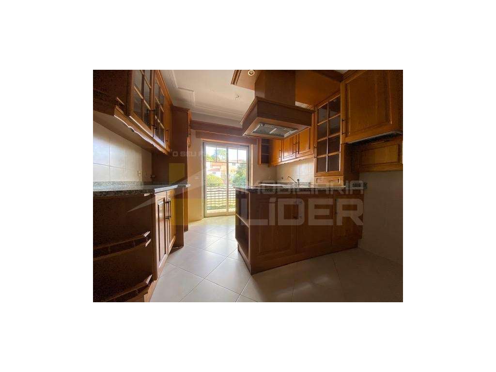 T2 no Centro do Venda do Pinheiro- Mafra - Grande imagem: 2/20