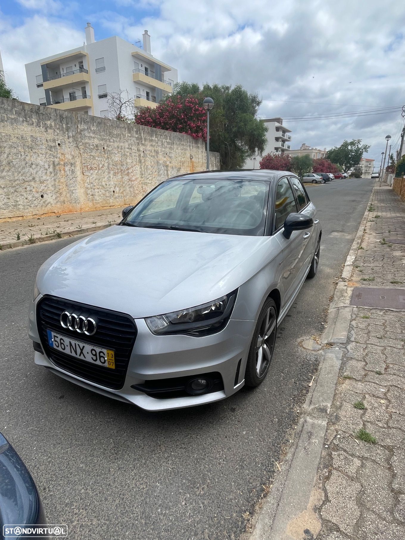 Audi A1 Sportback 1.6 TDI S-line - 1