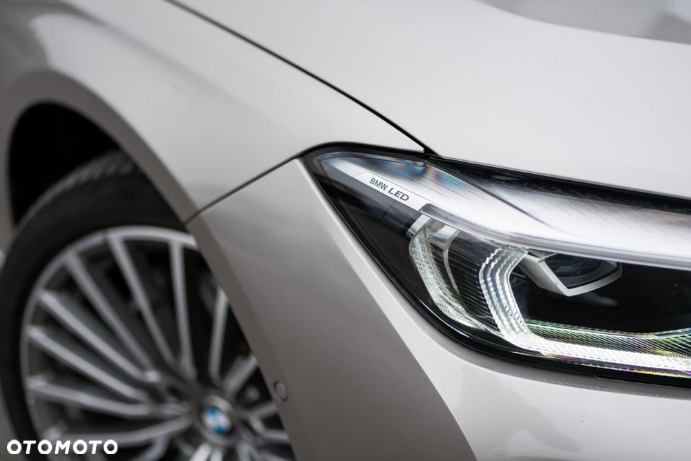 BMW Seria 7 730Ld xDrive mHEV - 39