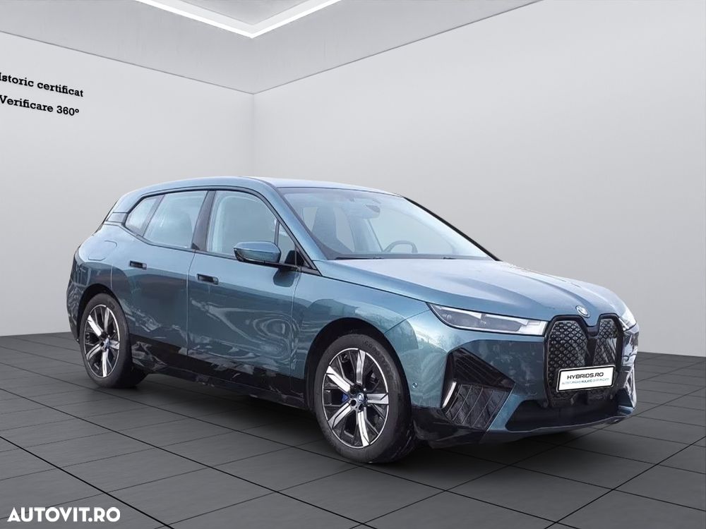 BMW iX xDrive40 - 2
