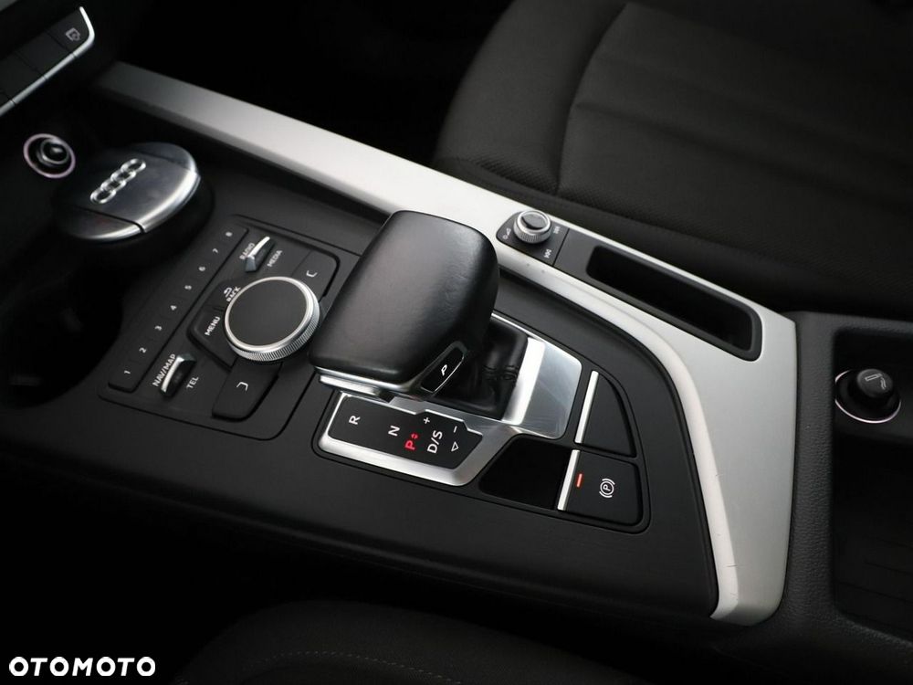 Audi A4 Avant 35 TDI S tronic - 28