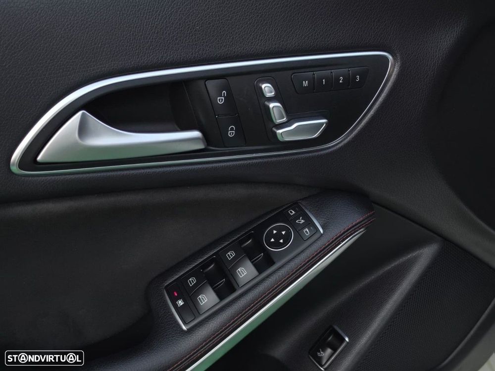 Mercedes-Benz CLA 220 - 12