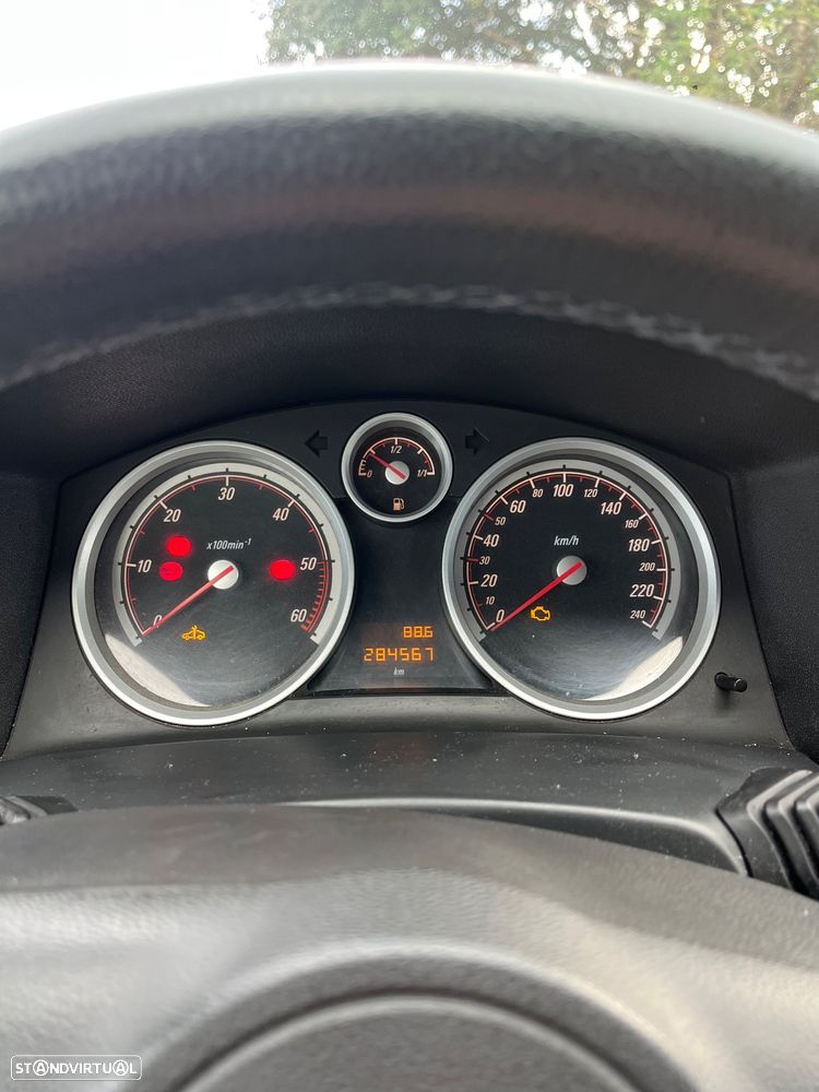 Opel Astra GTC 1.7 CDTI - 7