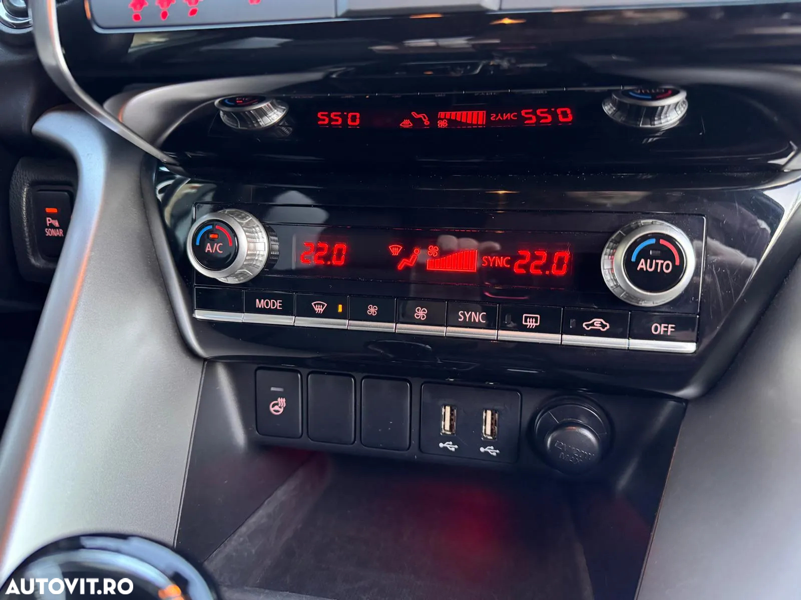 Mitsubishi Eclipse-Cross - 16
