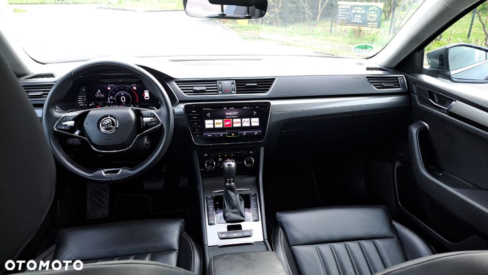 Skoda Superb 2.0 TDI DSG Premium Edition - 10