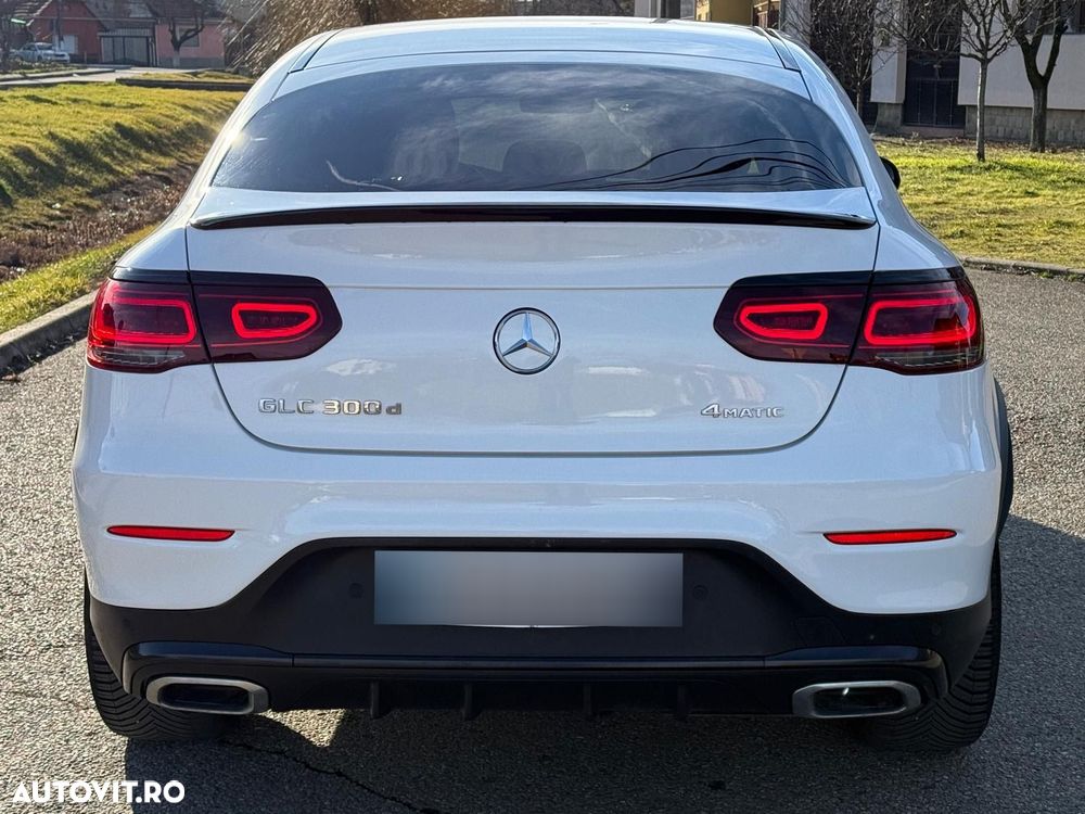 Mercedes-Benz GLC Coupe 300 d 4MATIC - 4