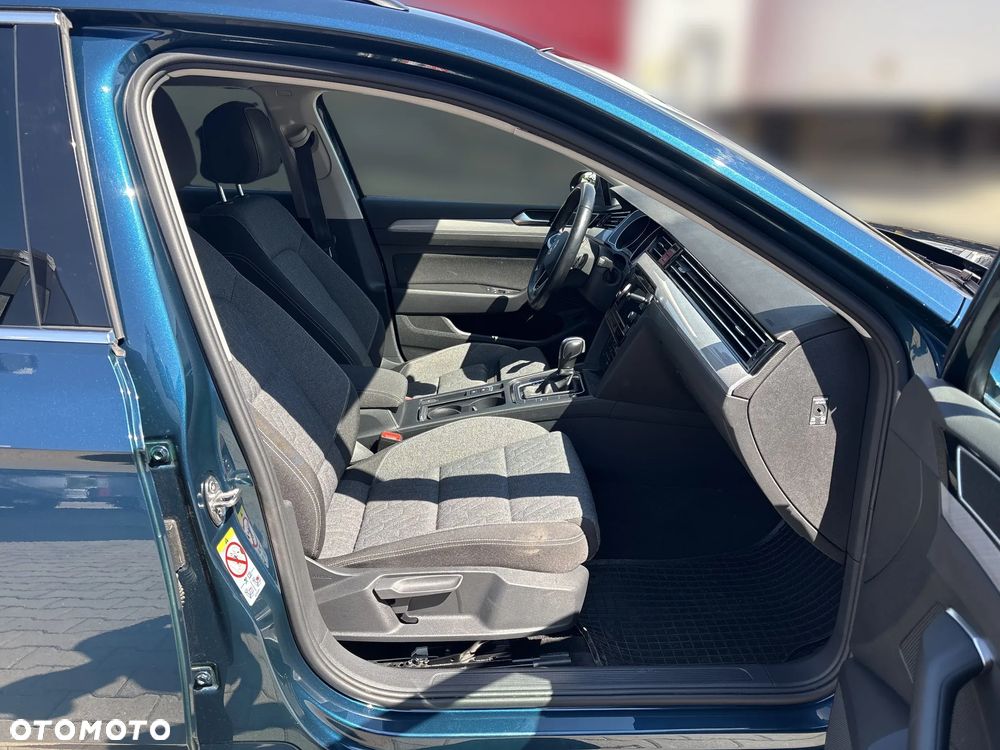Volkswagen Passat 2.0 TDI EVO Business DSG - 16