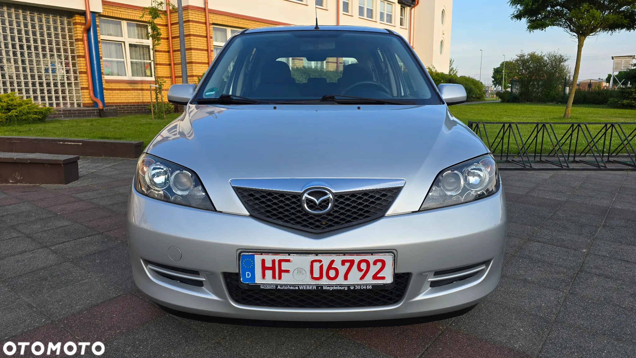 Mazda 2 - 3