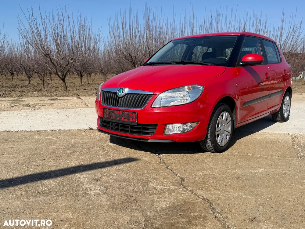 Skoda Fabia 1.2 HTP Elegance - 2