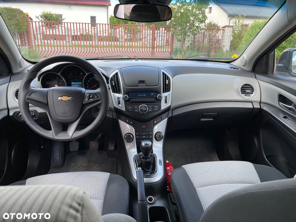 Chevrolet Cruze 1.7 D LT+ - 21