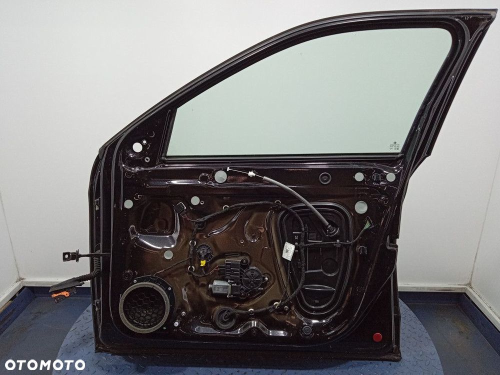 SKODA SCALA DRZWI PRZÓD PRAWE PRZEDNIE LF9R - 9