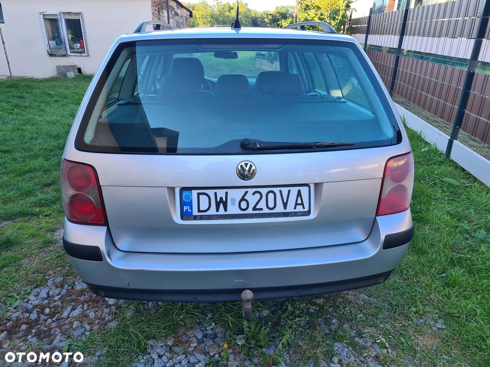 Volkswagen Passat 1.9 TDI Highline - 6