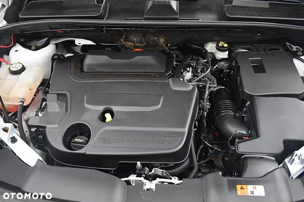 Ford Kuga 2.0 TDCi 2x4 Titanium - 11