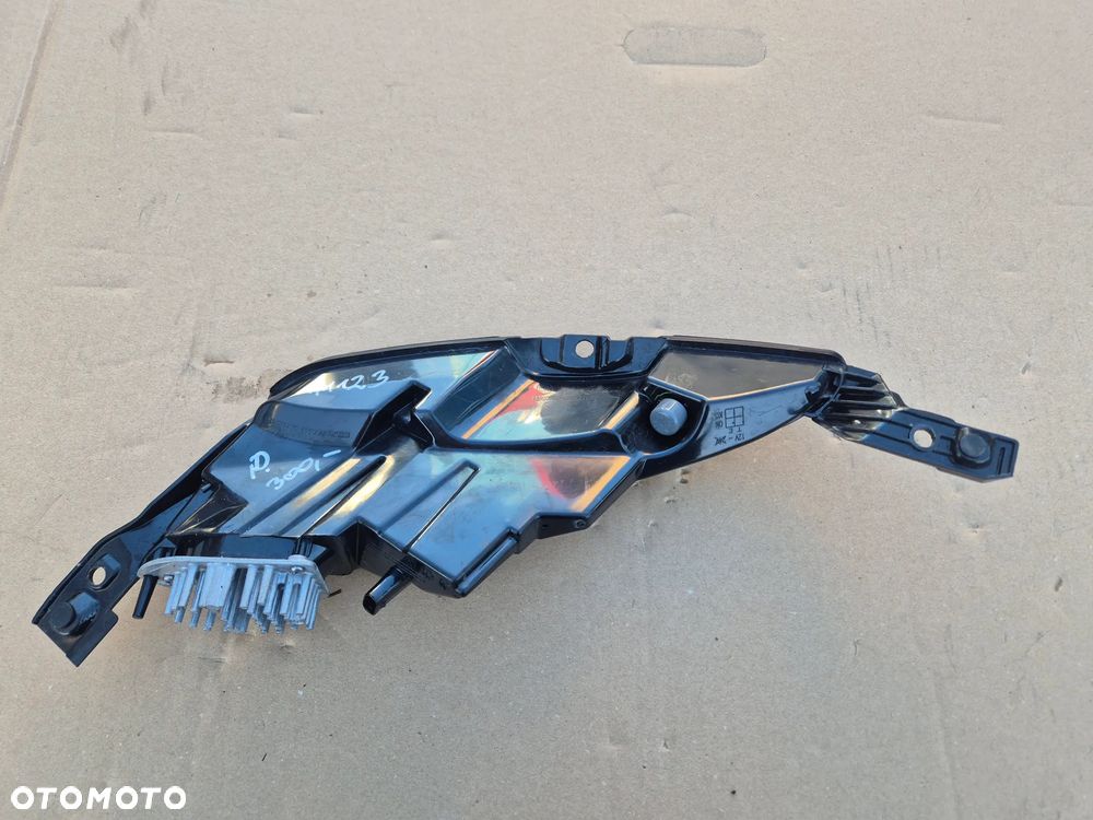 Fiat 500e kierunkowskaz prawy.DRL.LED. 2021-2025Na maskę - 3