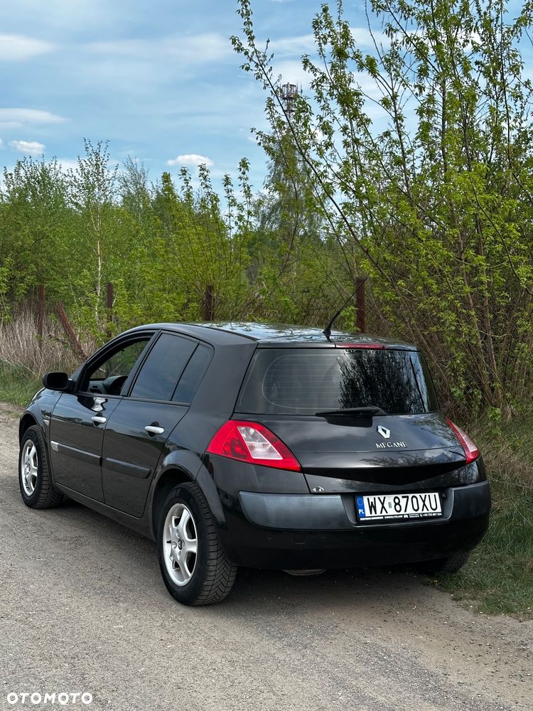 Renault Megane 1.6 Privilege - 11