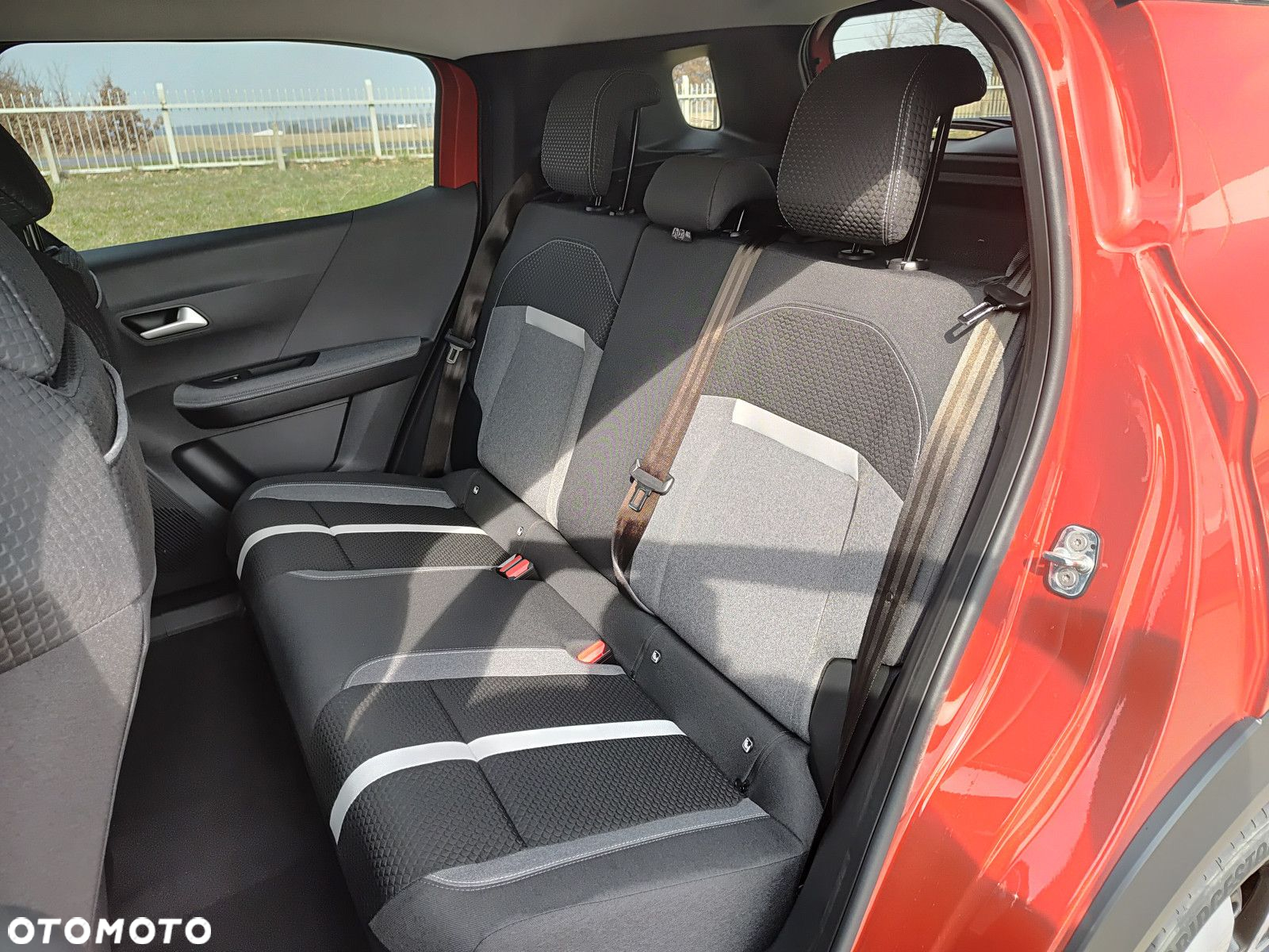 Opel Frontera - 14