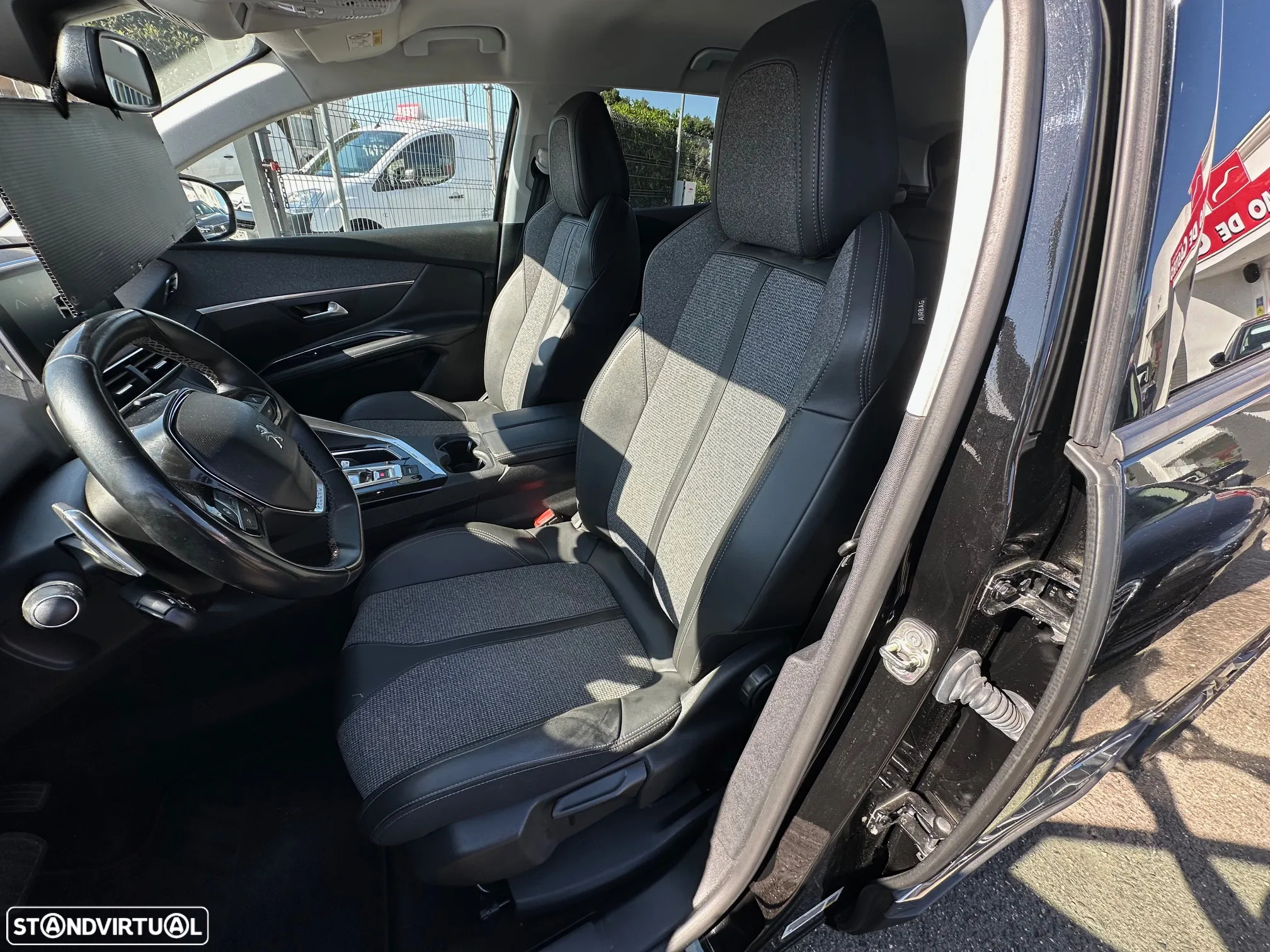 Peugeot 3008 1.5 BlueHDi Allure EAT8 - 16