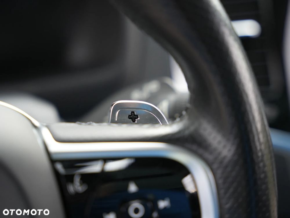Volvo XC 90 - 13
