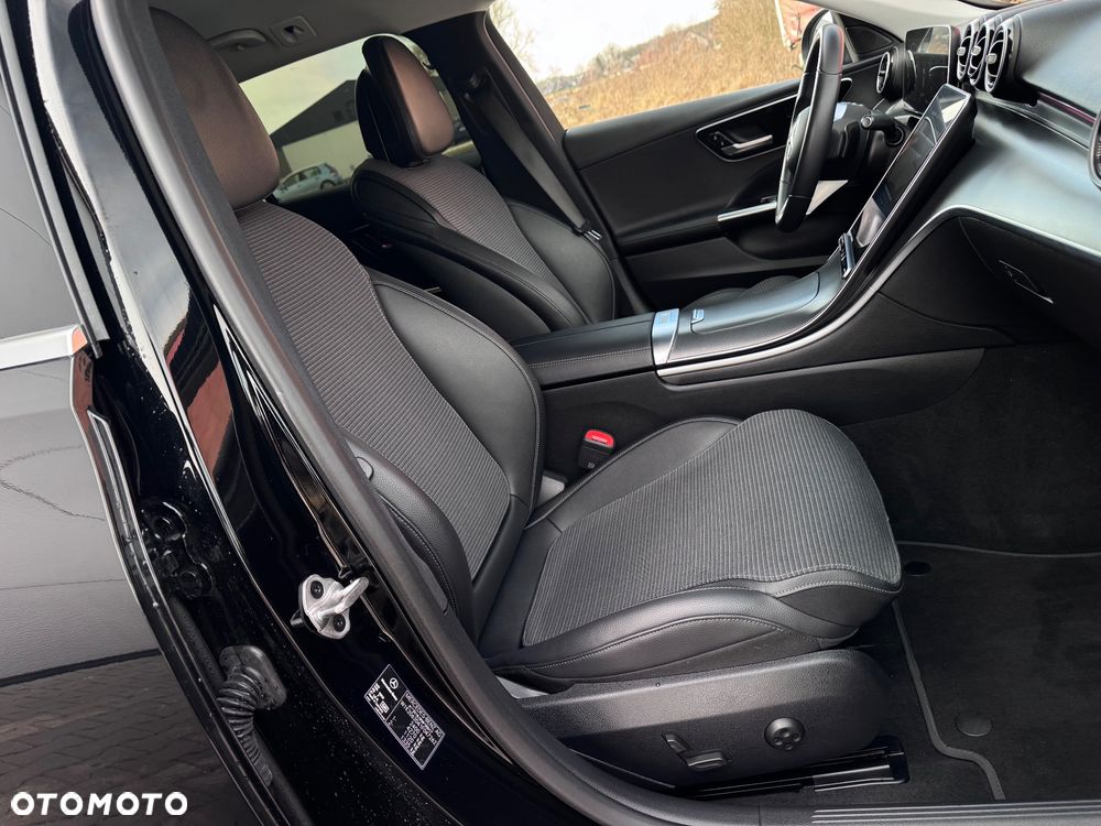 Mercedes-Benz Klasa C 220 d 9G-TRONIC AMG Line - 23