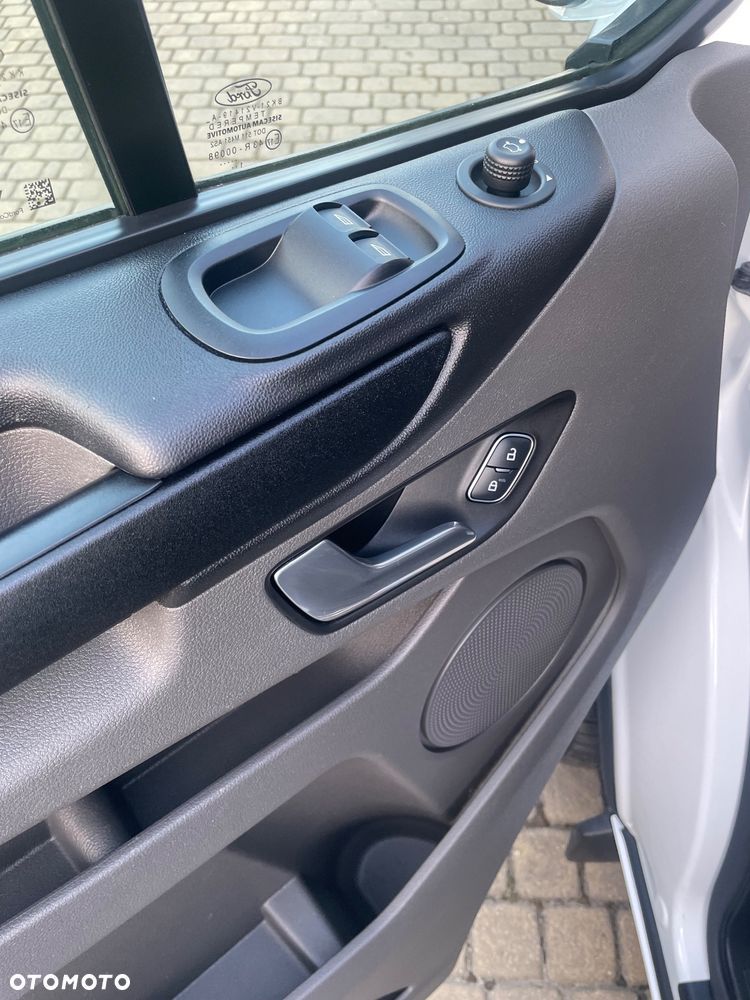Ford Transit Custom - 16