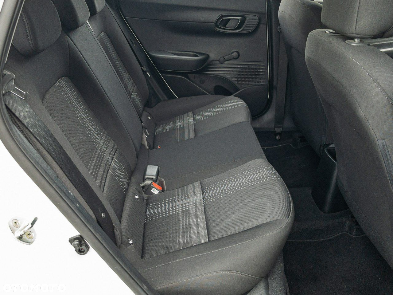 Hyundai Bayon 1.2 Pure - 24