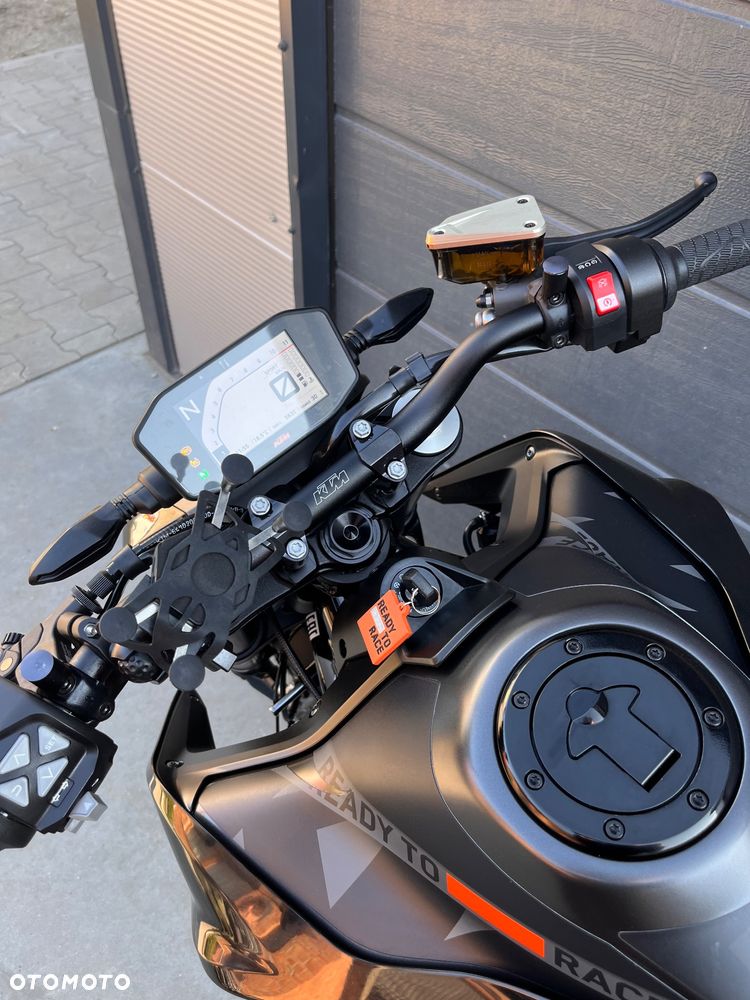 KTM Duke 790 - 25