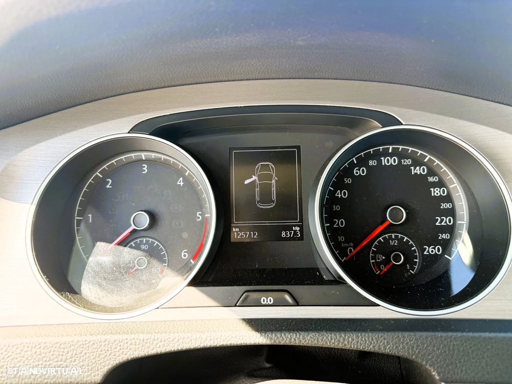 VW Golf 1.6 TDi BlueMotion Confortline - 15