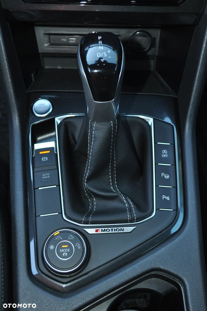 Volkswagen Tiguan 2.0 TDI SCR 4Mot R-Line DSG - 12