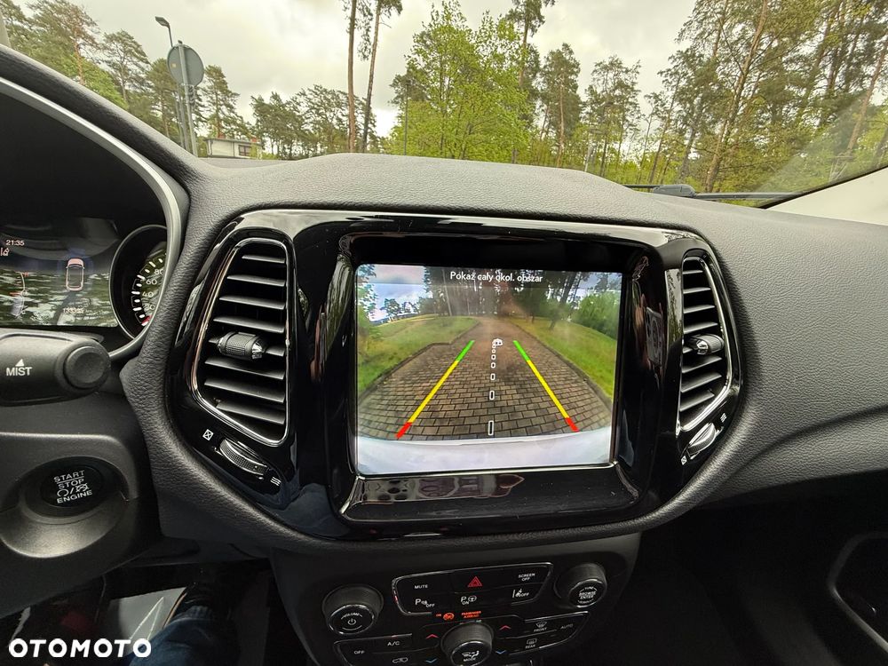 Jeep Compass - 38