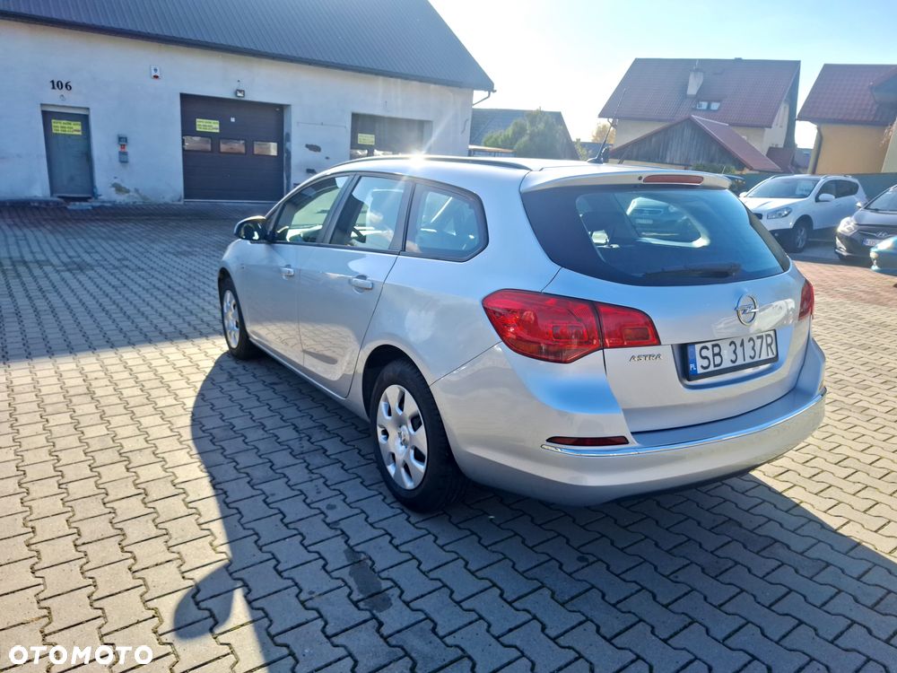 Opel Astra - 24
