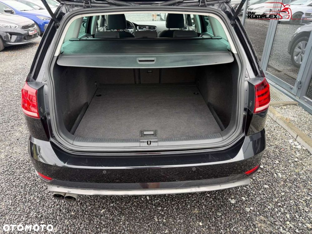 Volkswagen Golf - 8