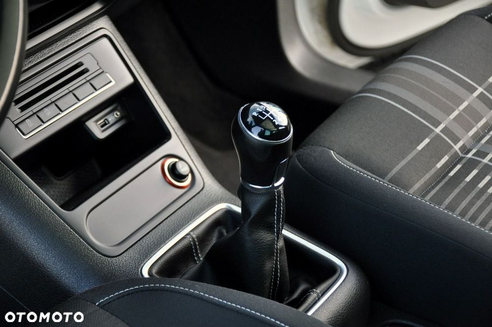 Volkswagen Tiguan - 36