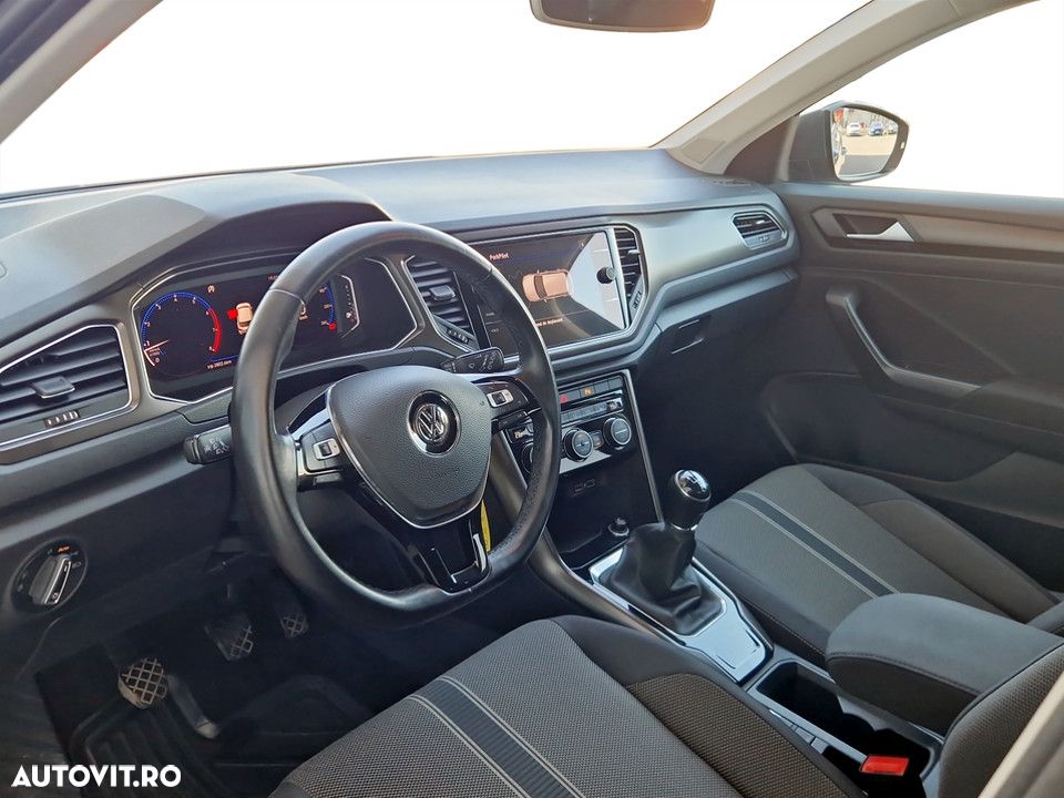Volkswagen T-Roc 1.5 TSI Design - 18